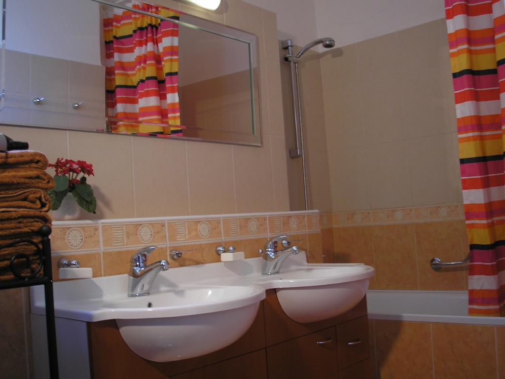 Apartment Accommodation Up To 17 Bratislava Bilik gambar