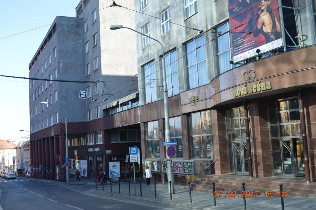 Apartment Accommodation Up To 17 Bratislava Luaran gambar